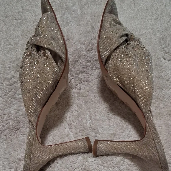 Jessica Simpson Glittering Silver Heels - Picture 3 of 7